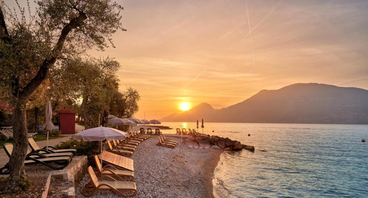 Hotel Eden Brenzone sul Garda Exteriör bild