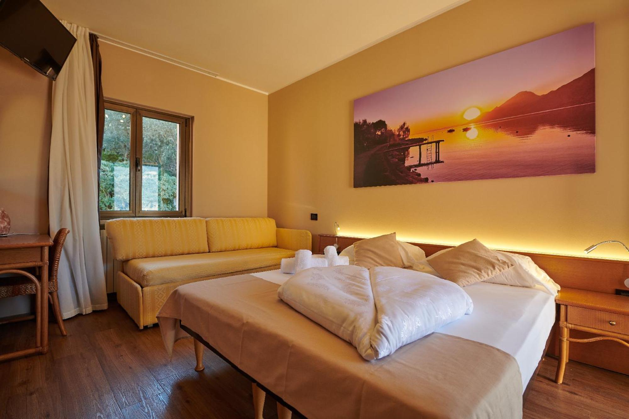 Hotel Eden Brenzone sul Garda Rum bild