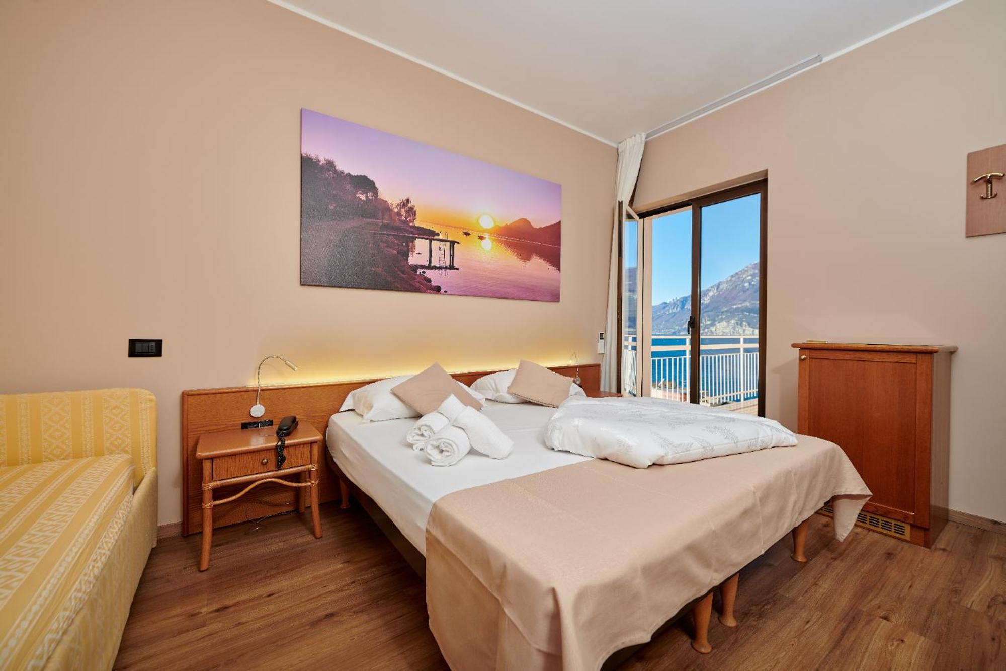 Hotel Eden Brenzone sul Garda Rum bild