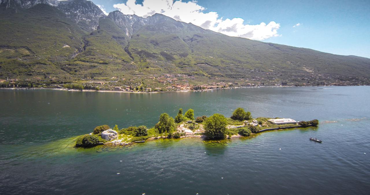 Hotel Eden Brenzone sul Garda Exteriör bild