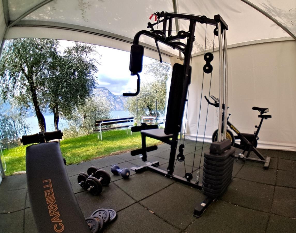 Hotel Eden Brenzone sul Garda Exteriör bild