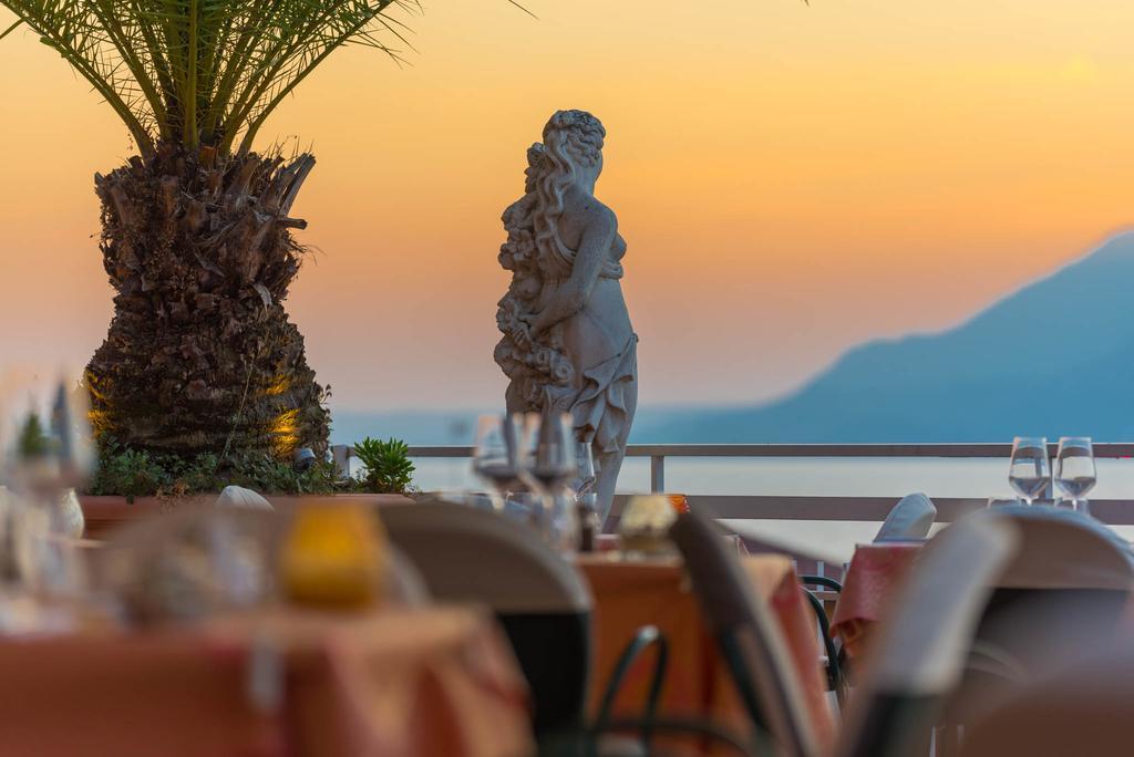 Hotel Eden Brenzone sul Garda Exteriör bild