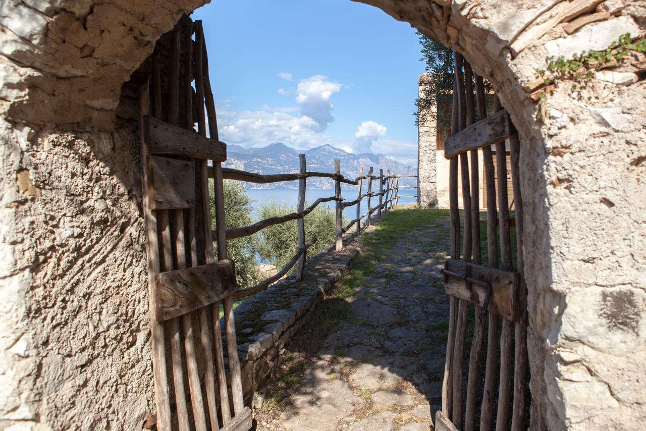 Hotel Eden Brenzone sul Garda Exteriör bild